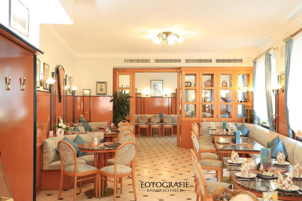 Hotel Cafe am Donautor Kelheim Deutschland